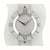 Wanduhr mit silbernem Ziffernring, römischen Ziffern und zwei Zeigern