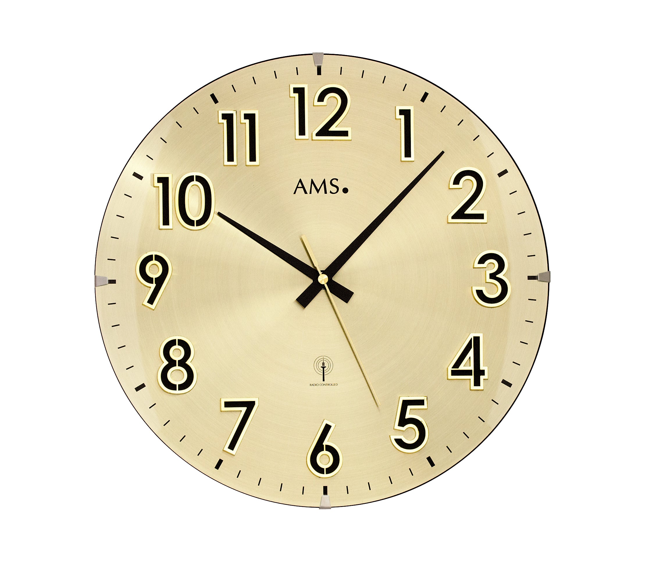 Goldene Funk-Wanduhr mit römischen Ziffern, Zeigern und AMS-Zifferblatt