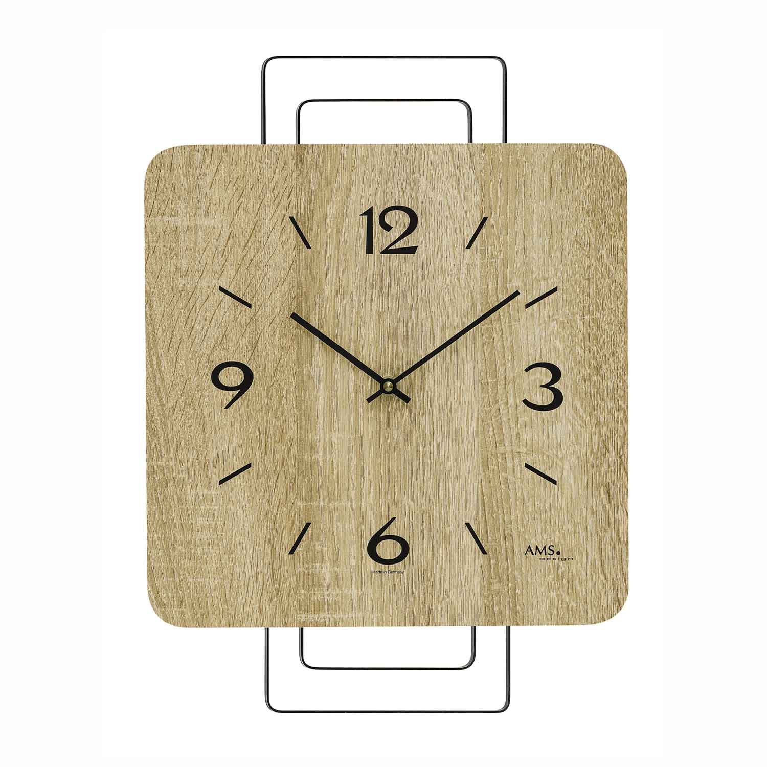 Wanduhr aus Sonoma-Eiche Holz mit schwarzen Ziffern, Zeigern und AMS-Logo