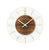 AMS Wanduhr mit runder Holz-Mitte, weißem Ring und goldenen Markierungen, Zeigern.