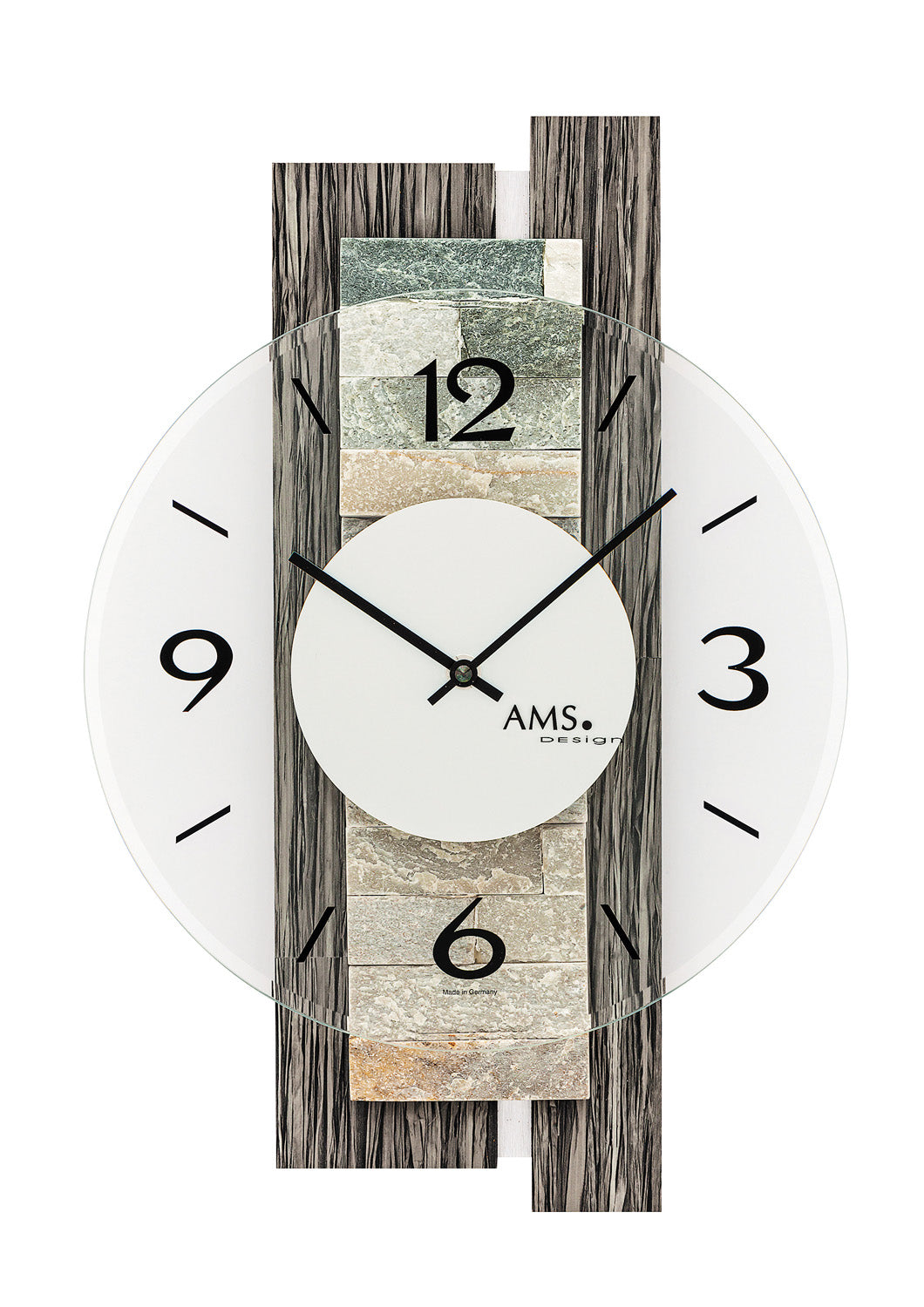 Wanduhr mit Holzdekor, weißem Zifferblatt und schwarzen Zeigern, AMS-Logo