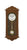 Wanduhr aus Nussbaumholz mit Pendel, rundem Zifferblatt und Glasfront