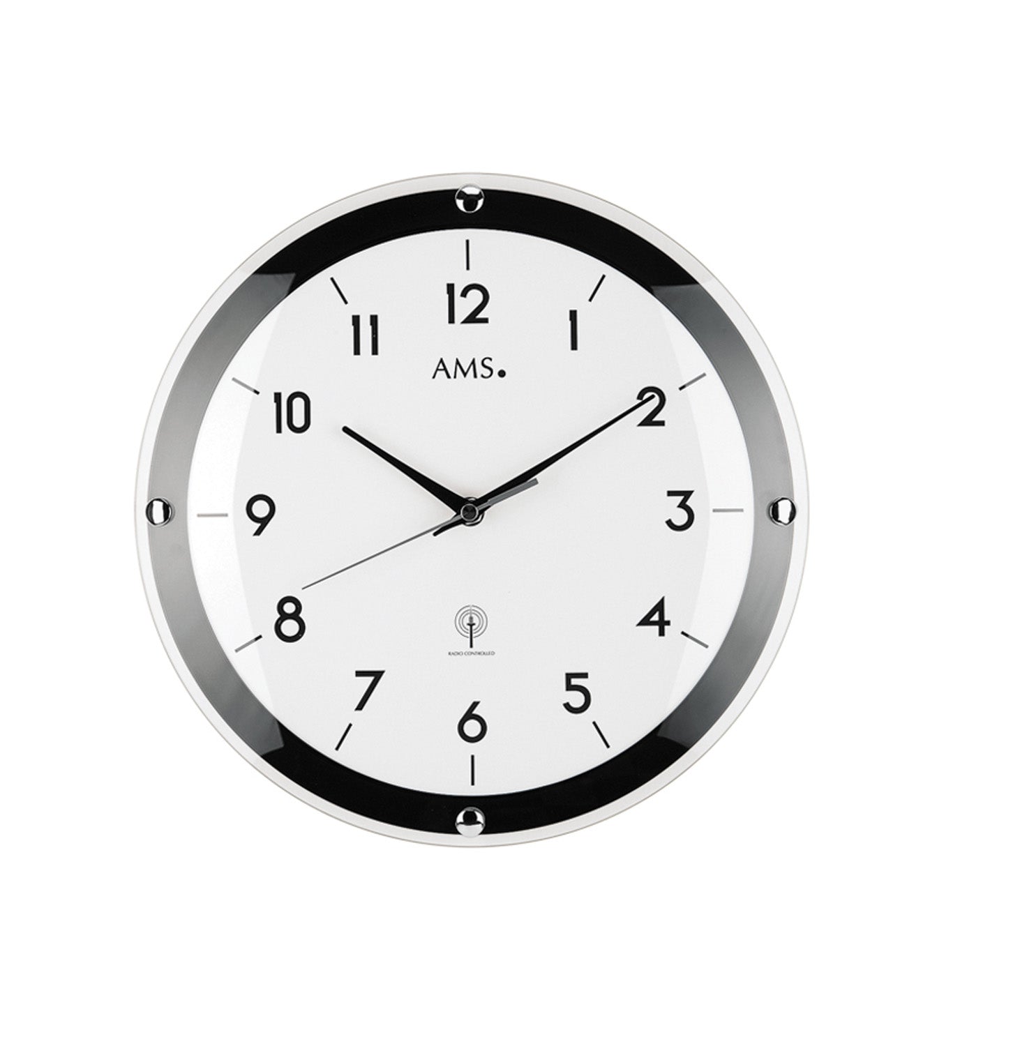 Runde Wanduhr mit schwarzem Rand, weißem Zifferblatt und Ziffern; AMS