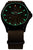 Orologio da polso con cinturino in tessuto marrone e quadrante scuro con indici luminescenti verdi