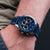 Holzkern Neverrest Herrenuhr Marmor/Blau • Titan-Gehäuse • Tachymeter-Lünette, Bild 5