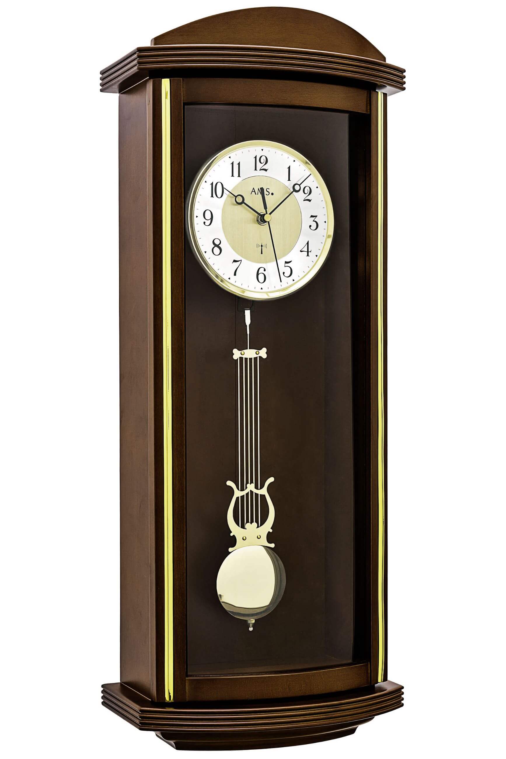Orologio da parete con cassa in legno scuro e quadrante rotondo; pendolo a vista
