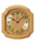 Holz-Tischuhr mit rundem Zifferblatt, schwarzen Zeigern und AMS-Logo
