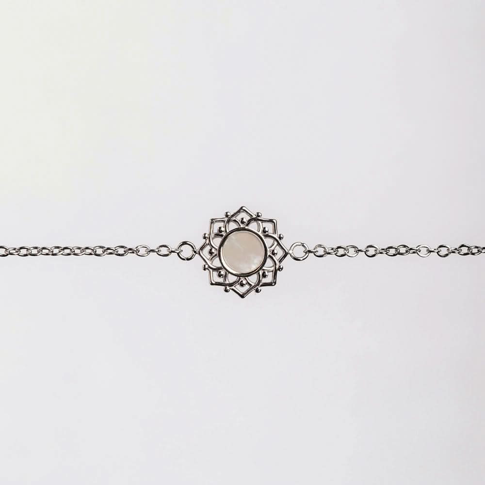Bracciale componibile con ciondolo in madreperla bianca - anima in legno Modello: Jewelry