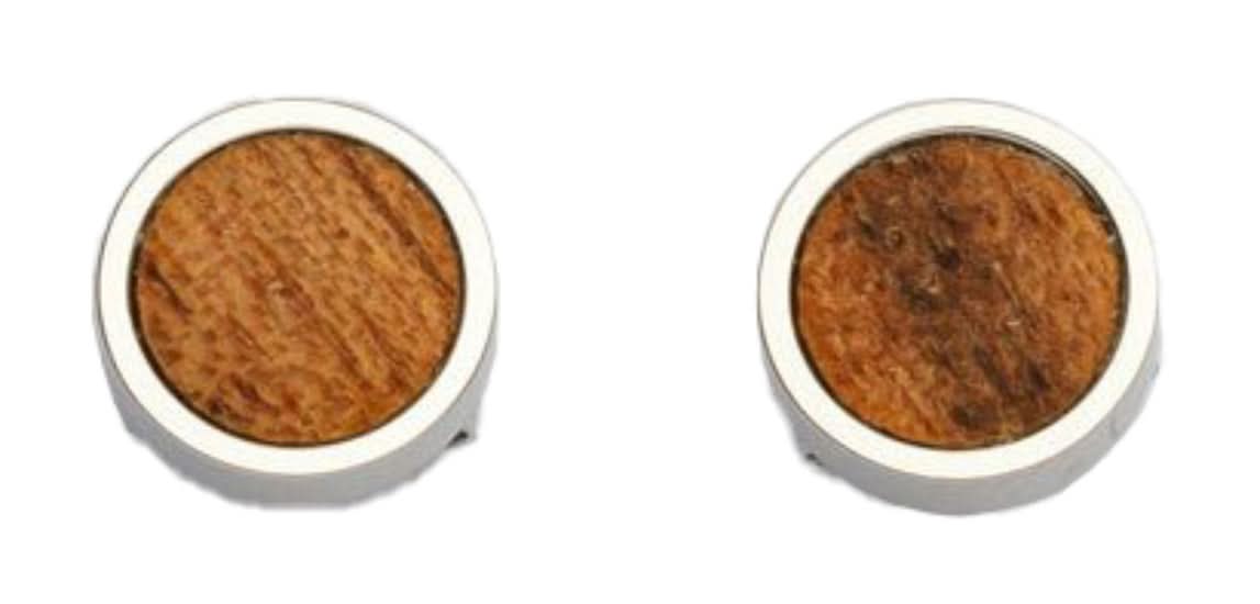 Orecchini rotondi con inserto in legno marrone e bordo color argento