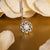 https://www.holzkern.com/media/catalog/product/7/_/7_220124_composition_gem_halskette_mondstein_silber_cv_11.jpg