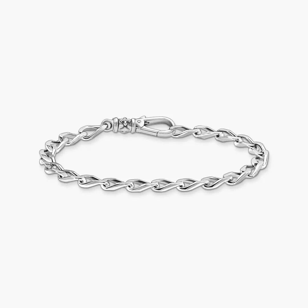 alt
Collana da donna in argento sterling 925 con ciondolo a forma di stella, con pietre di zirconia scintillanti.