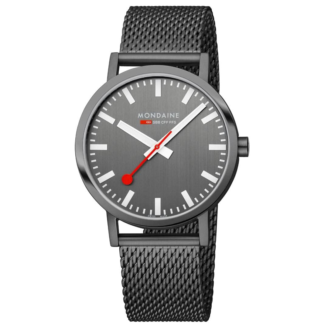 alt
Immagine di un orologio da uomo con cinturino in pelle marrone e quadrante blu scuro, modello A660.30360.81SBM-C80