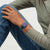 Swatch Originals SO28N706 Pattern Formation Armbanduhr Dunkelgrün • Leuchtzeiger • Tag-Datum-Anzeige, Bild 2