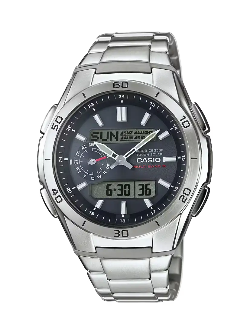 Orologio da uomo Casio con cinturino in metallo argentato, quadrante nero e datario