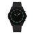 Orologio da uomo con quadrante nero, lunetta nera e cinturino in silicone nero.