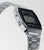 Orologio digitale CASIO con quadrante laterale, cinturino in acciaio inossidabile argentato e display nero.
