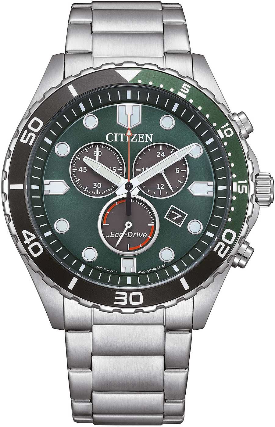 Herrenarmbanduhr mit dunkelgrünem Zifferblatt, Chronographen-Layout und Stahlband.