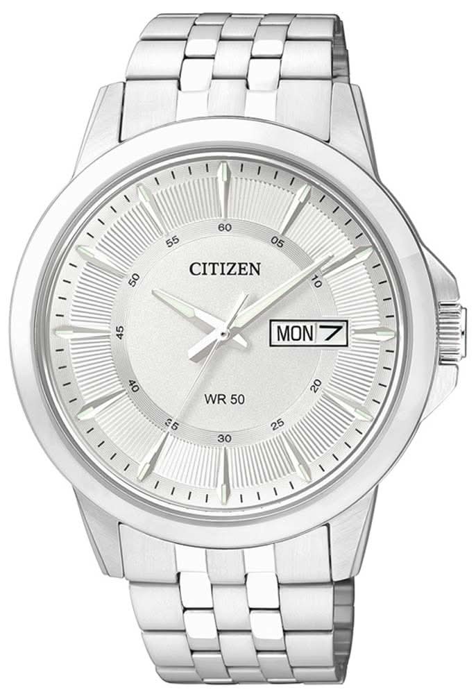 Herrenarmbanduhr: silbernes Edelstahlarmband, weißes Zifferblatt, Datumsfenster „MON 7“