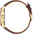 Pagina orologio da uomo con cassa e corona color oro, cinturino in pelle color bordeaux
