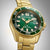 Orologio da uomo con quadrante verde, lunetta dorata e movimento a tre lancette