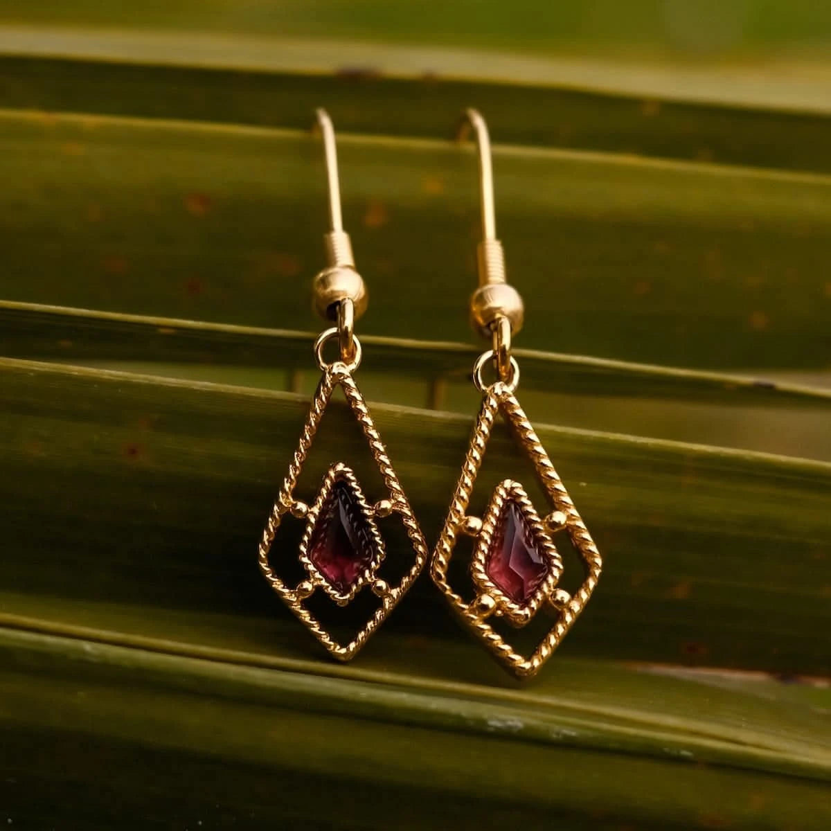 Orecchini Daydreamer con pietra - anima in legno Modello: Jewelry