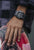Casio G-Shock Herrenuhr am Handgelenk mit schwarzem Gehäuse und Digitalanzeige