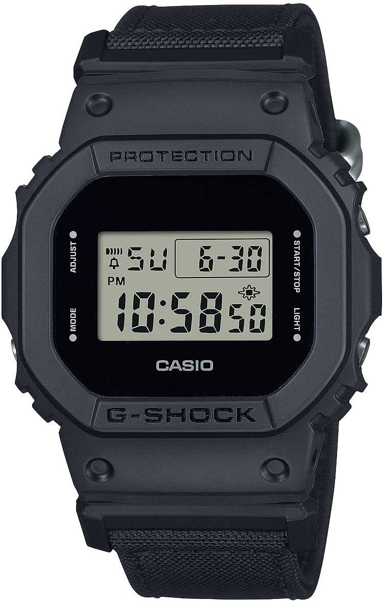 Orologio da uomo Casio G-SHOCK con cinturino nero in CORDURA® e display digitale
