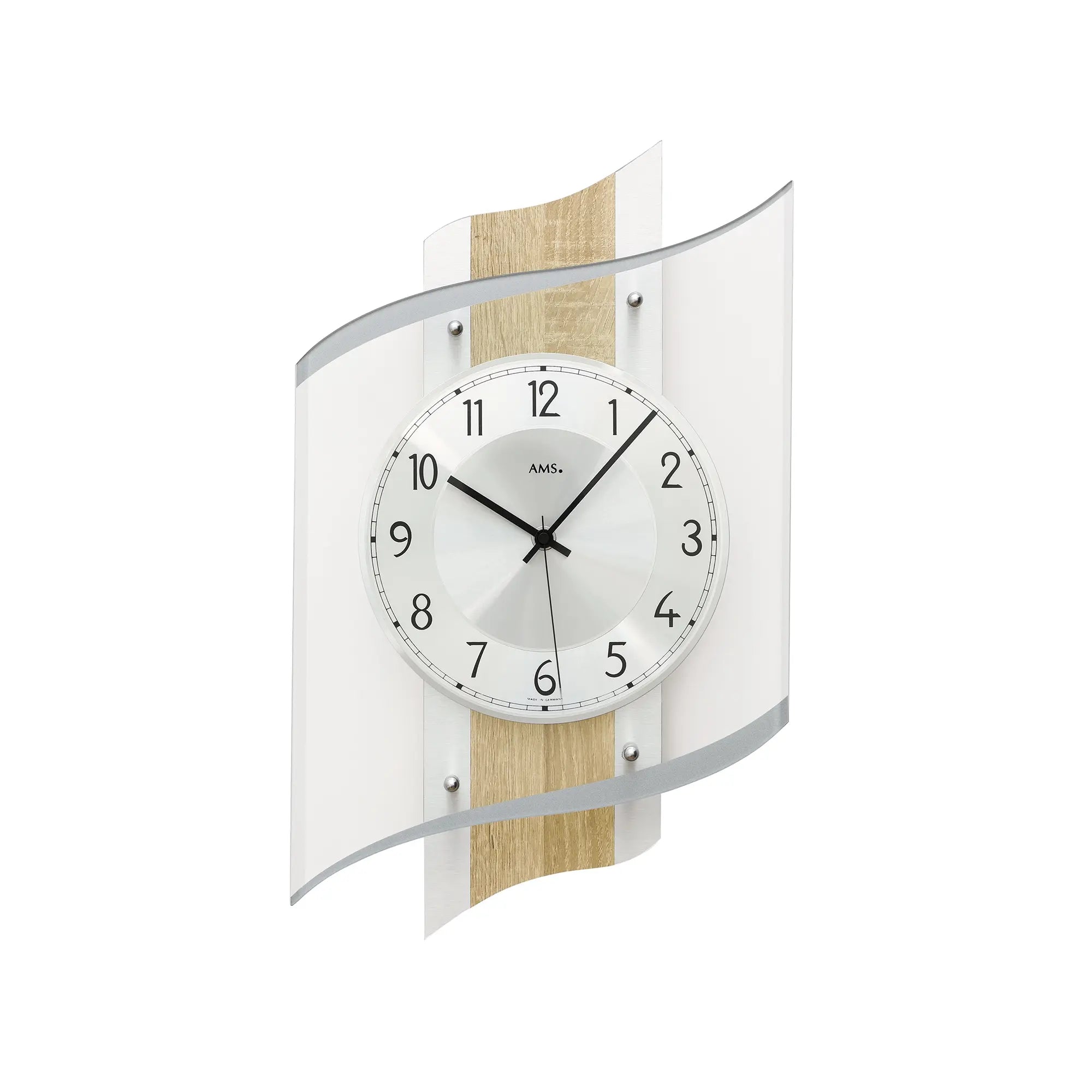 Wanduhr mit weißem Zifferblatt, schwarzen Zeigern, Aluminiumrahmen und Holzstreifen, Facettenglas
