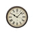 Wanduhr mit silbernem Metallrahmen, beigem Zifferblatt und römischen Zahlen, AMS