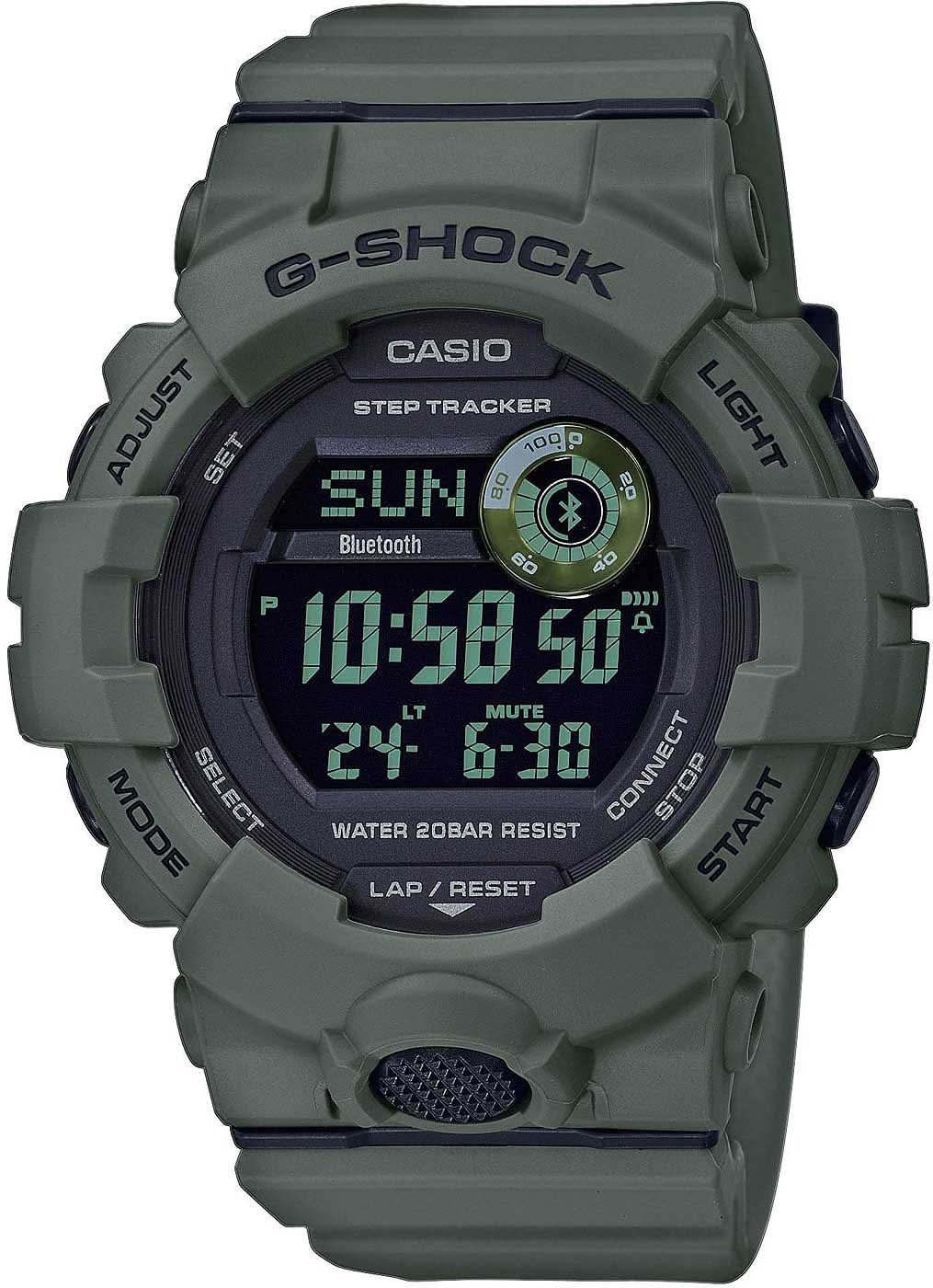 Orologio da uomo con cassa verde oliva, quadrante scuro e ampio display digitale