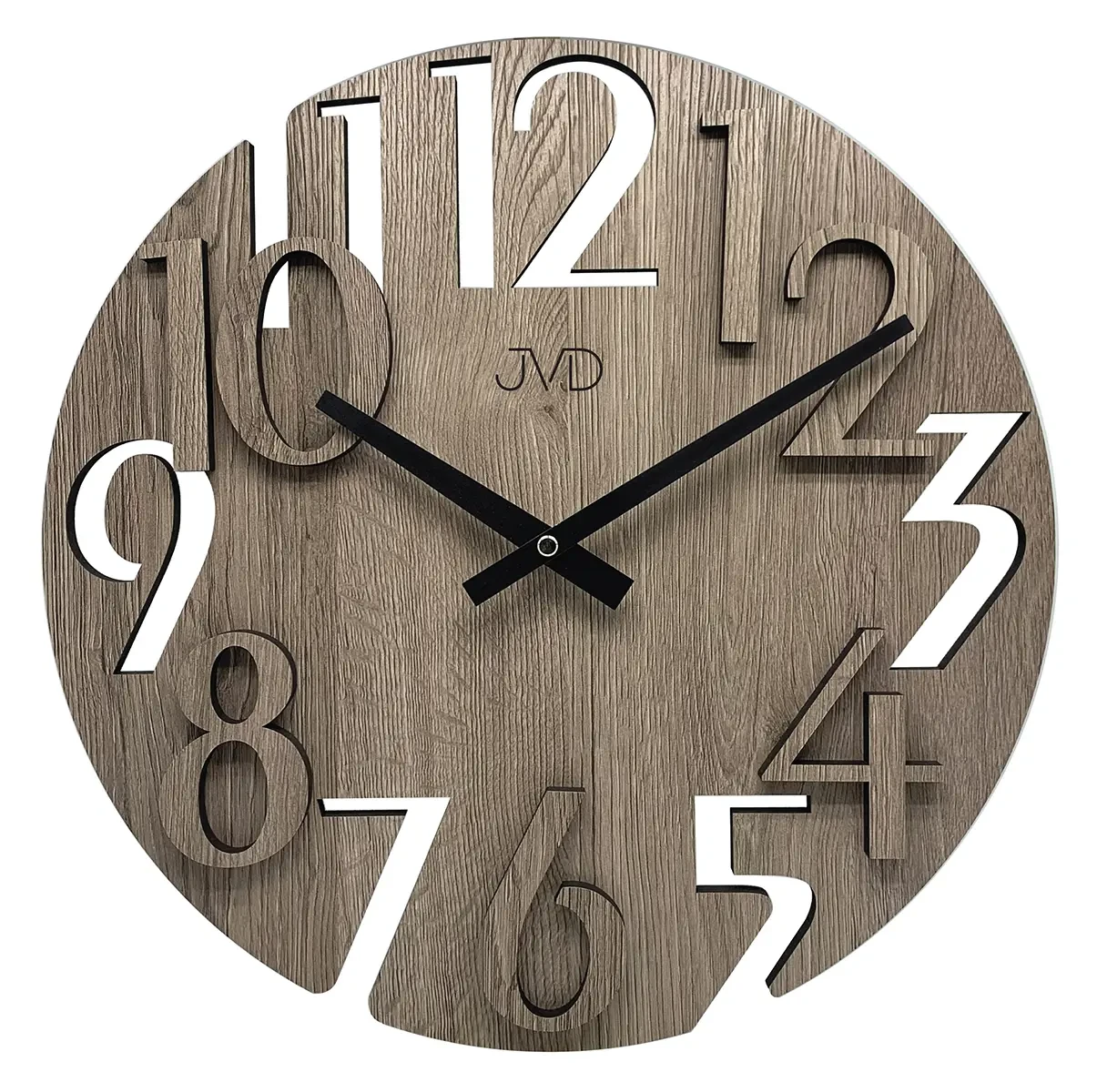 Orologio da parete rotondo in legno con numeri grandi, lancette nere e logo JVD