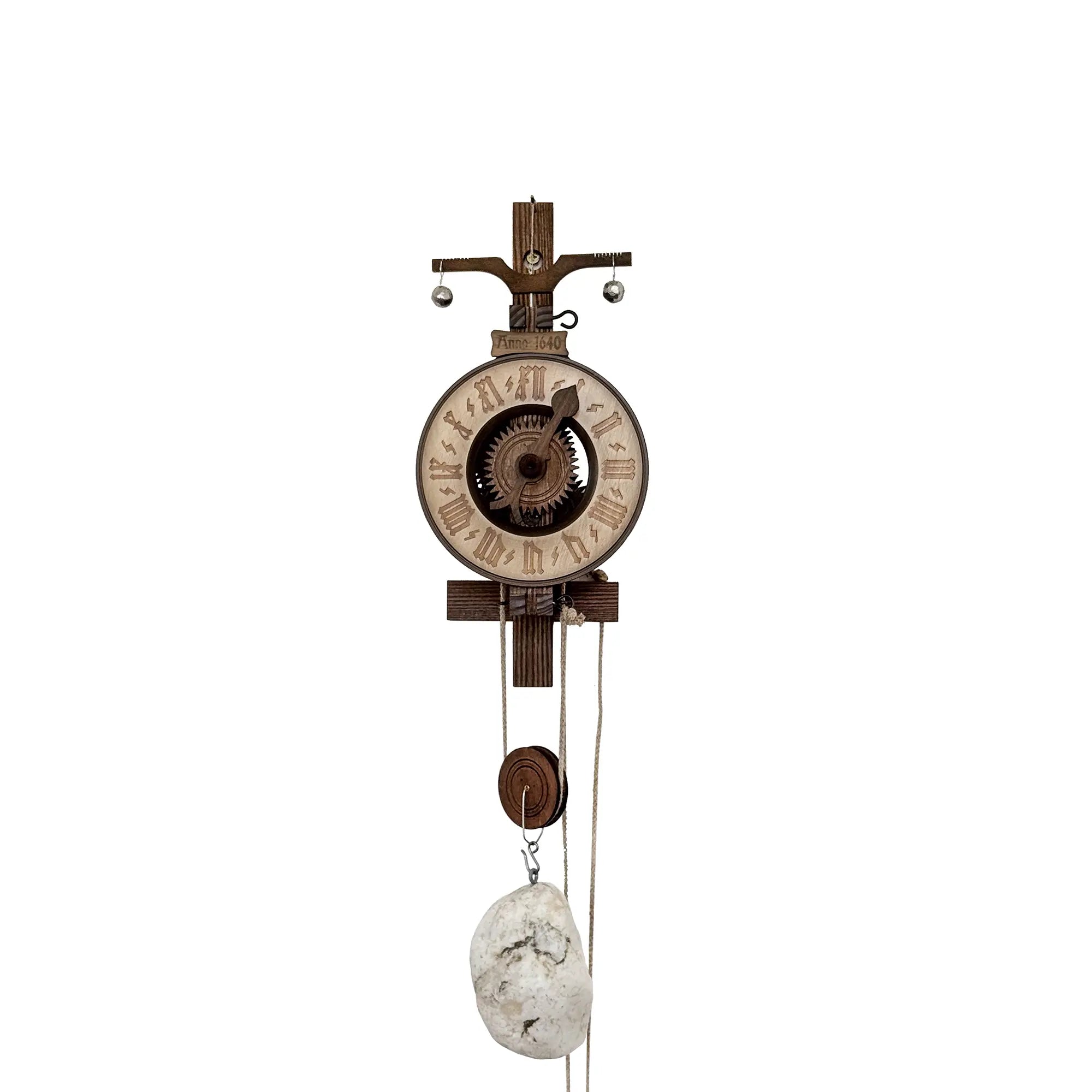 Rombach & Haas Anno 1640 A1640 Orologio da Parete Legno (scuro) • Meccanismo a Ruote in Legno • Carica a Pesi con Bilanciere a Foliot