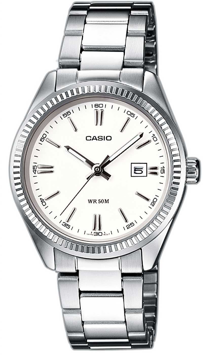 Orologio da donna in argento con bracciale in acciaio inossidabile, quadrante bianco, display analogico e datario.
