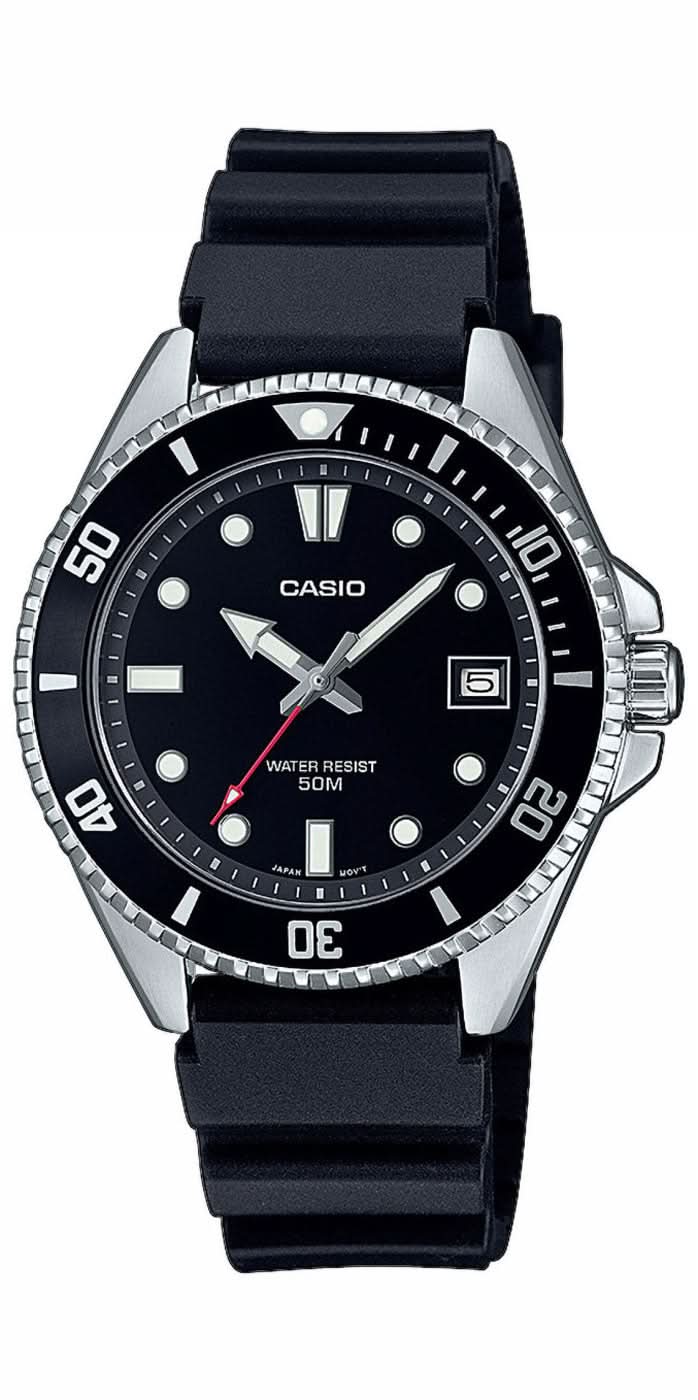 Orologio subacqueo da uomo con quadrante nero, lunetta argentata e cinturino nero
