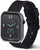 Smartwatch con quadrante nero e cornice argentata, cinturino nero con fori