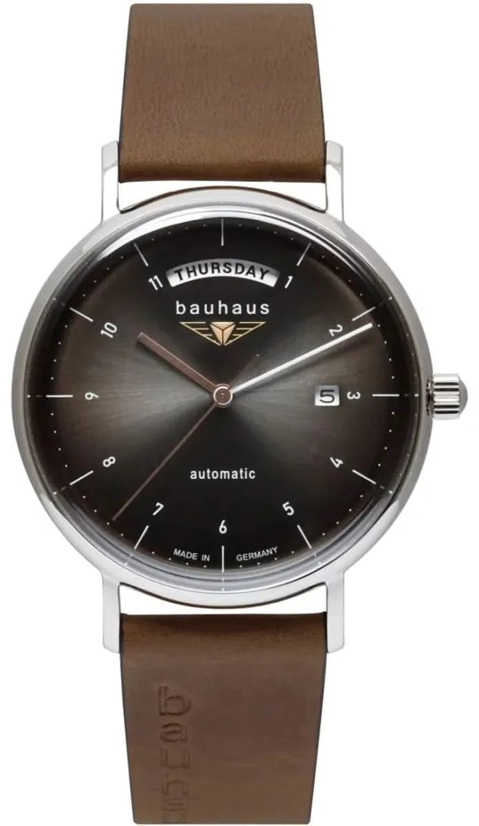 Automatik-Herrenuhr mit braunem Lederband, silbernem Gehäuse und dunklem Zifferblatt