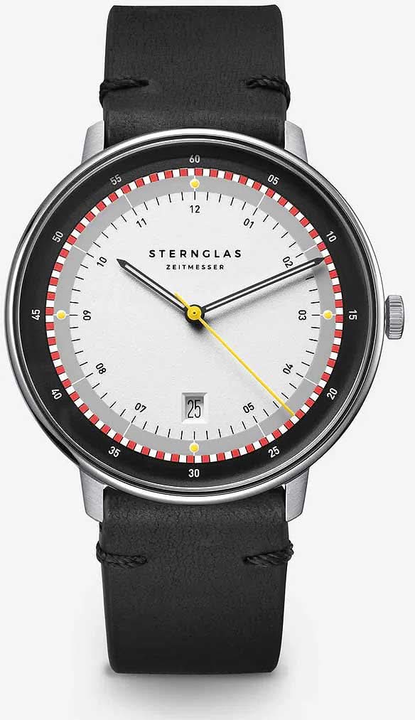 Orologio da uomo con cinturino in pelle nera, quadrante bianco e lunetta argentata.