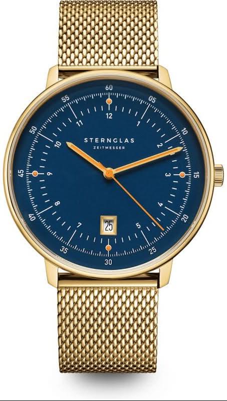 Orologio da uomo con quadrante blu, cinturino a maglia color oro e datario