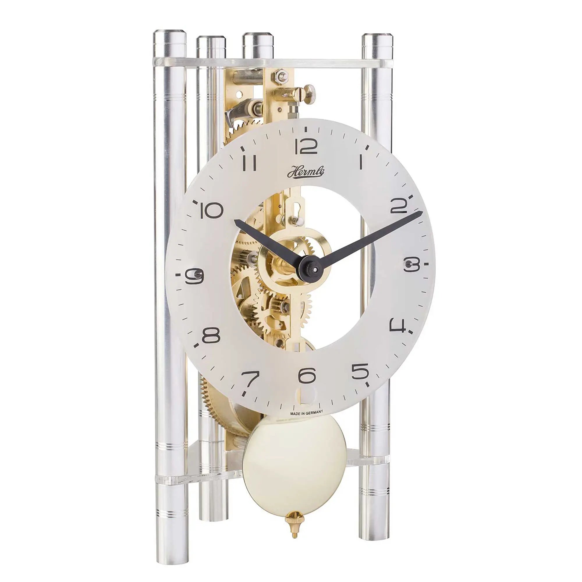 Orologio da tavolo Hermle con quadrante rotondo e movimento aperto in ottone in cornice di vetro.