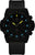 Herrenuhr mit schwarzem Silikonarmband, leuchtenden Indexen in Gelb und Blau