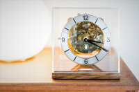 Orologio da tavolo in noce 4/4 Westminster - Hermle Modello: 23052-030340