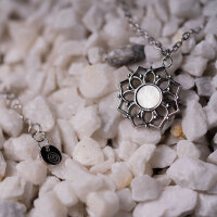 Composition Collana con ciondolo in madreperla bianca - Holzkern Modello: Jewelry