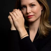 Bracciale placcato in oro con pietre preziose e chiusura in acciaio inossidabile - Modello Rebel&Rose: RR-30001-G-S