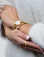 Damenuhr, Saphirglas Set mit beiliegendem, goldfarbenem Armband mit goldweißem Charm - Bering Modell: 11022-334-Lovely-1-GWP170